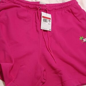 Nike slande fit above  knee length mens pink size large NWT